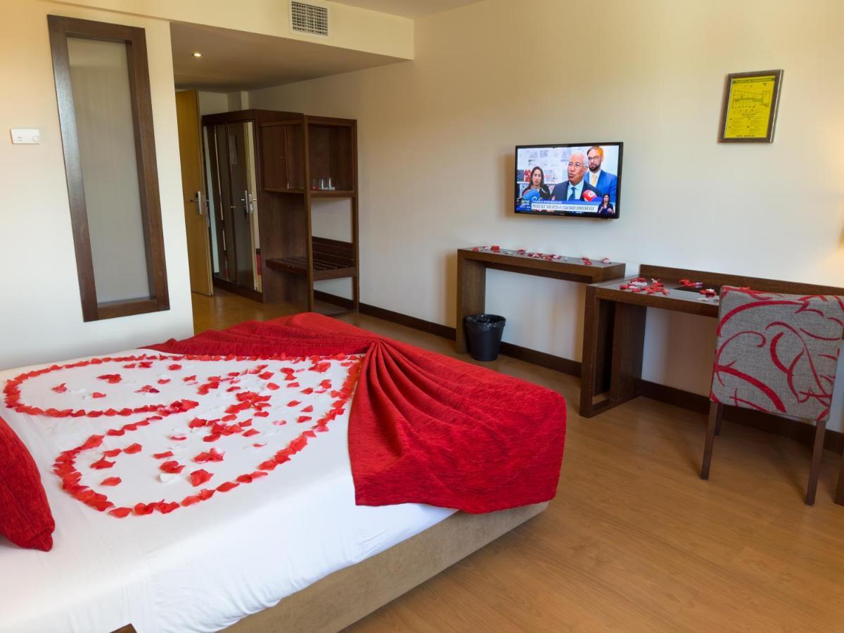 Palace Hotel E Spa Monte Rio Термас-де-Сан-Педру-ду-Сул Екстер'єр фото